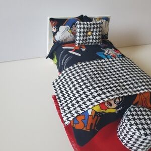1:12 Scale Miniature Dollhouse Mighty Mouse Bedding Set Black Red